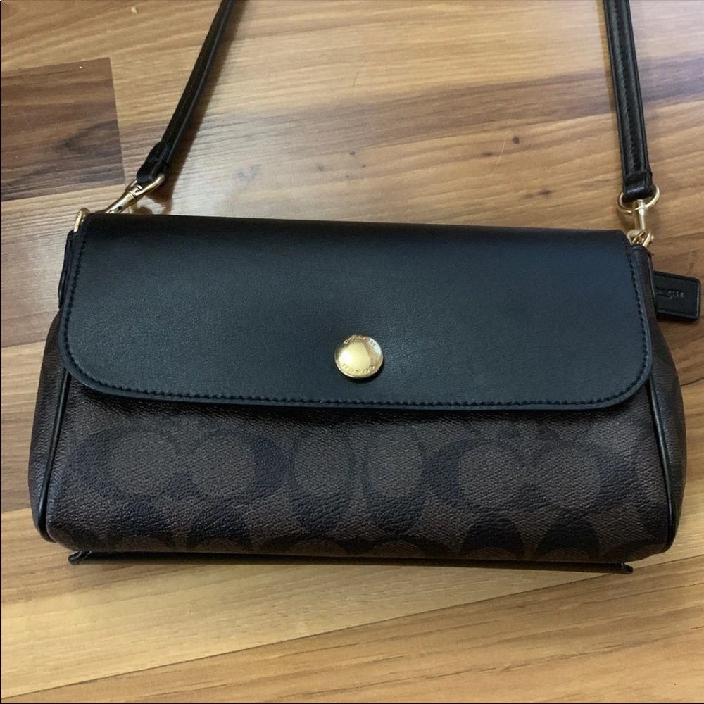 Reversible Coach